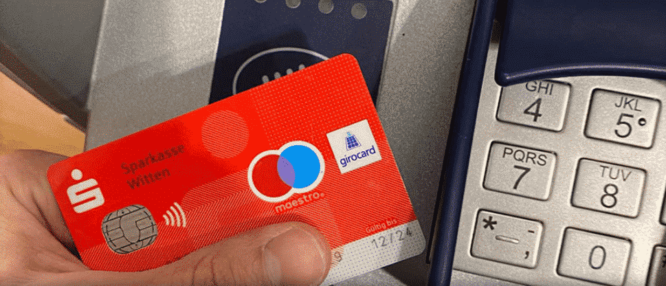 Neu bei der Sparkasse: Ab sofort per iPhone am Geldautomaten abheben
